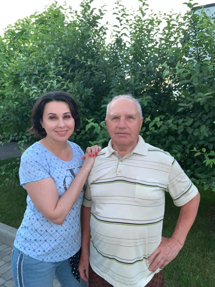 Наталія Мосейчук не приховуючи сліз показала особливе фото: "так хотілося кинутися йому на шию!"